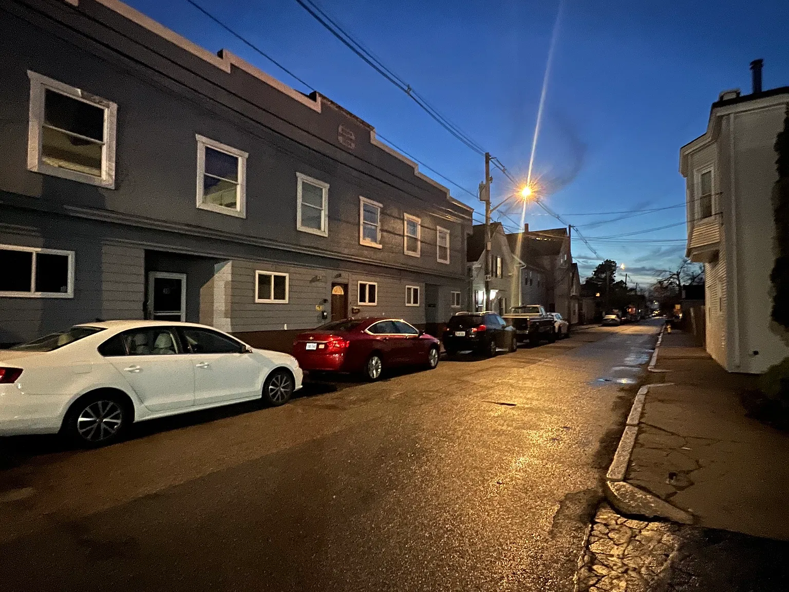 16 Lincoln Ave — Photo 2