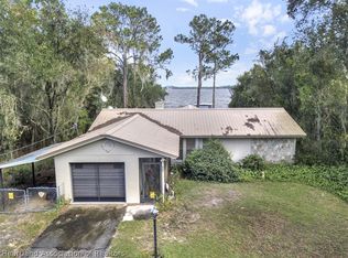 668 Memorial Dr, Sebring, FL 33870