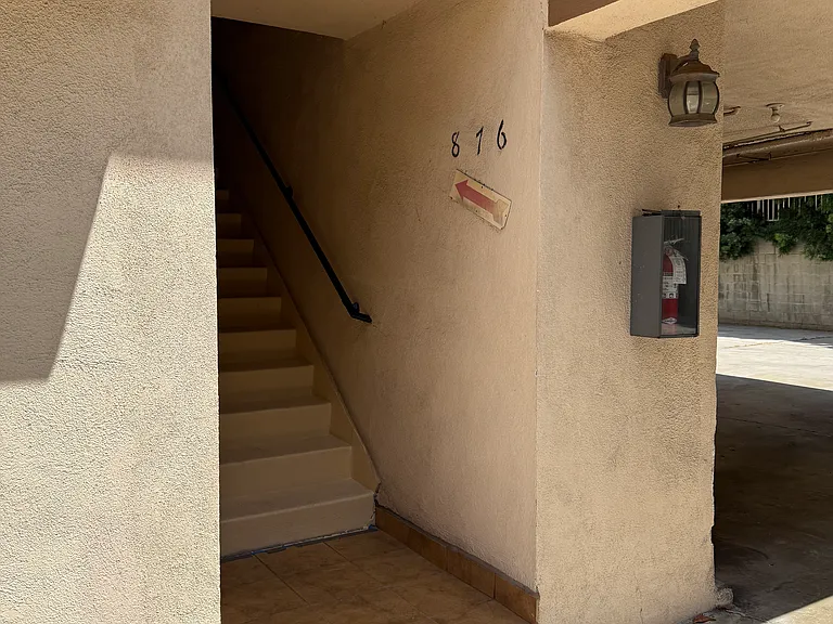 1512 Butler Ave #7 — Photo 3