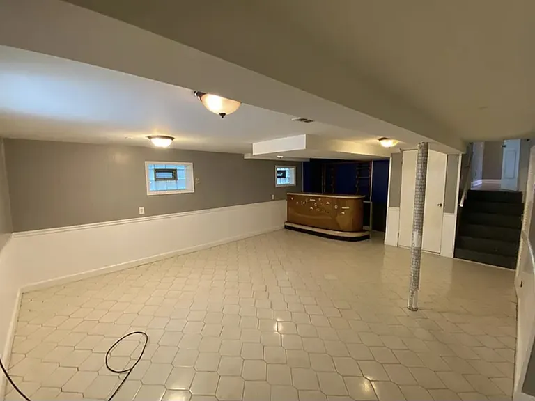 9304 S Lowe Ave — Photo 5