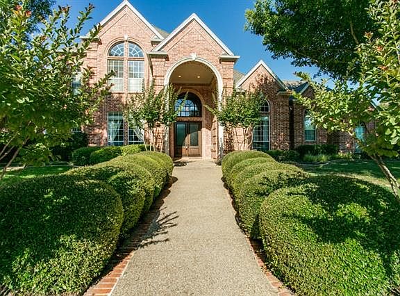 2nd image of 801 Potomac Pl