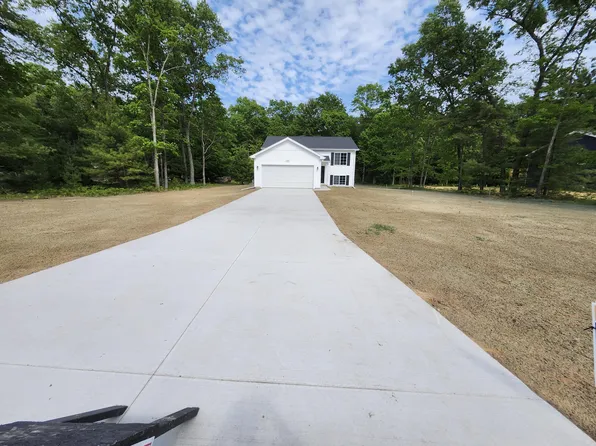 3080 Angelwood Dr, Muskegon, MI 49445