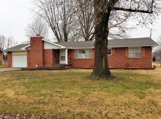 102 Grand Prairie Dr, Willard, MO 65781