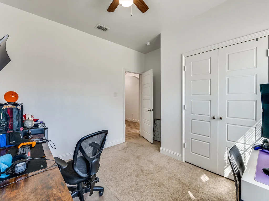 3 bed, 1563 sqft, $2,000 — Photo 4