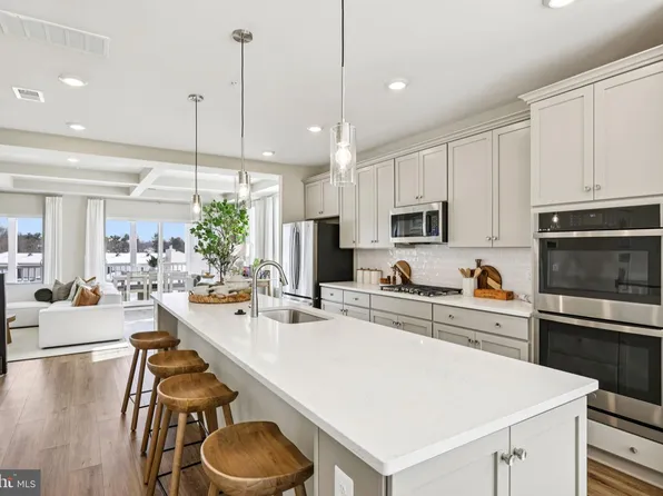 Village Walk Dr, Montgomery Village, MD 20886