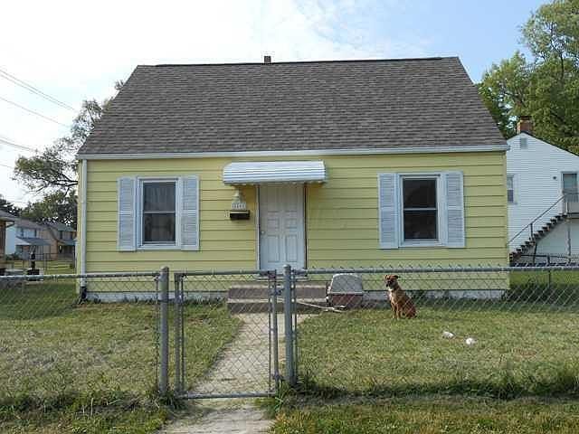 2nd image of 2266 Safford Ave