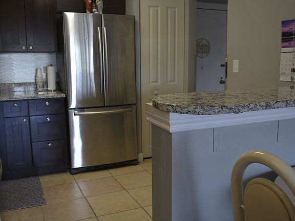 2nd image of 1000 Bayside Dr Unit 207