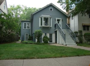 1026 Elmwood Ave, Evanston, IL 60202