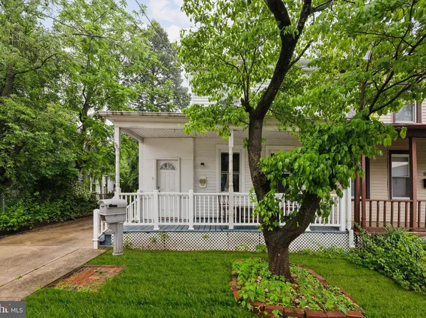 616 Cooper St, Beverly, NJ 08010