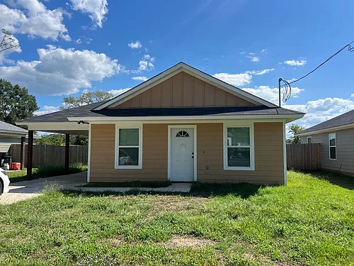 314 Caddo Photo 1