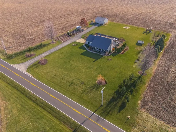 907 E Ziebarth Rd, Normal, IL 61761