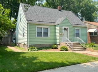271 S Forest Ave, Bradley, IL 60915