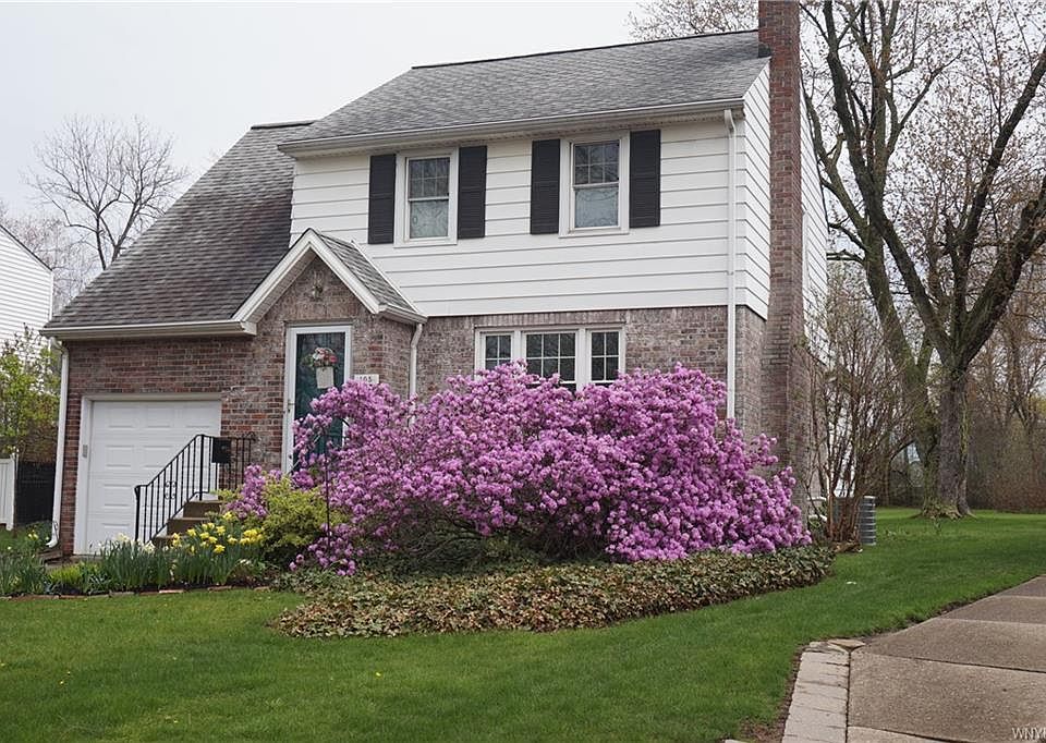 1st image of 105 Colvinhurst Dr