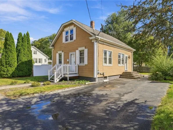 1 Oliver St, Smithfield, RI 02917