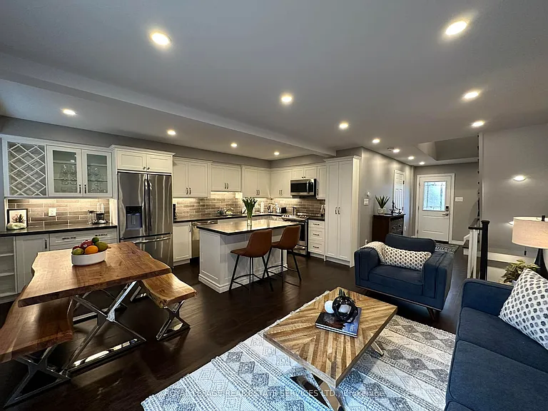 1542 Lancaster Dr #97 — Photo 7
