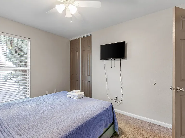 1235 N. Bronough Street — Photo 41