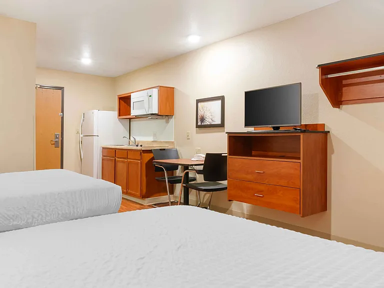 Studio Suite - 2 Full Beds