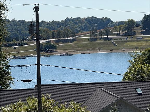 4th image of 1743 W Buckhorn Dr