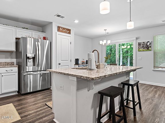 4th image of 613 Ridgeland Lakes Drive