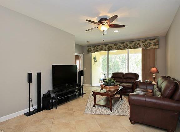 3rd image of 9732 Glen Heron Dr