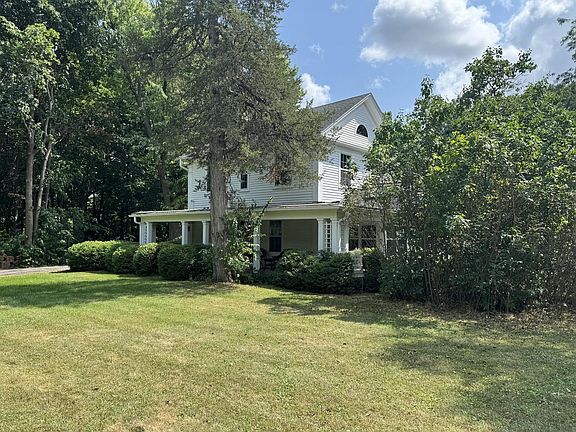3rd image of 1201 S Waterville ROAD