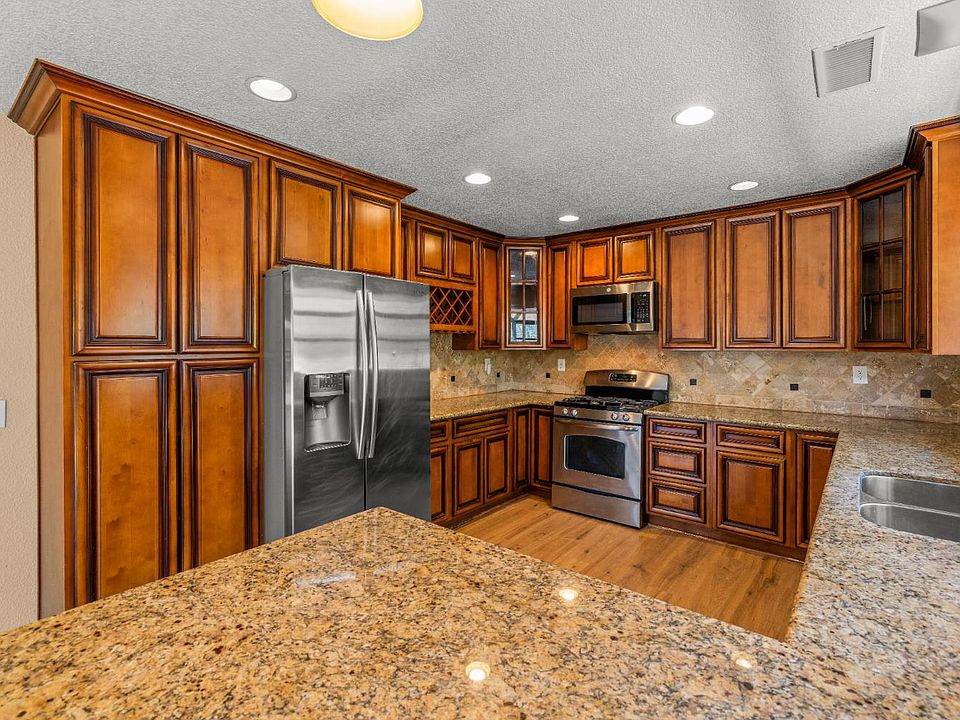 1st image of 24126 Green Valley Rd