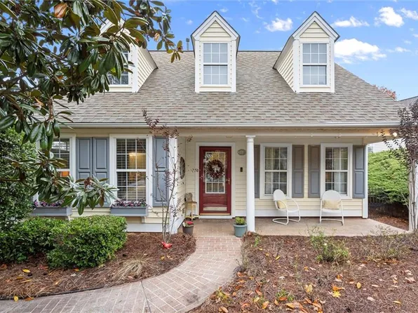 3008 Heatherbrook Trce, Canton, GA 30114