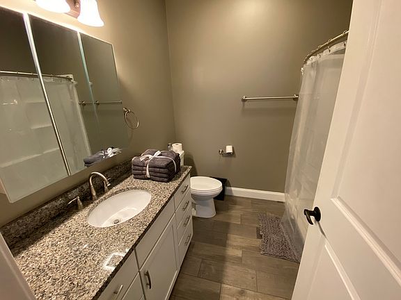 4th image of 163 W Pearl St APT 203