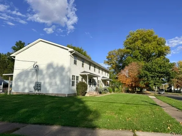 203 Sherman St, Oneida, NY 13421