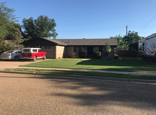 1113 15th St, Shallowater, TX 79363