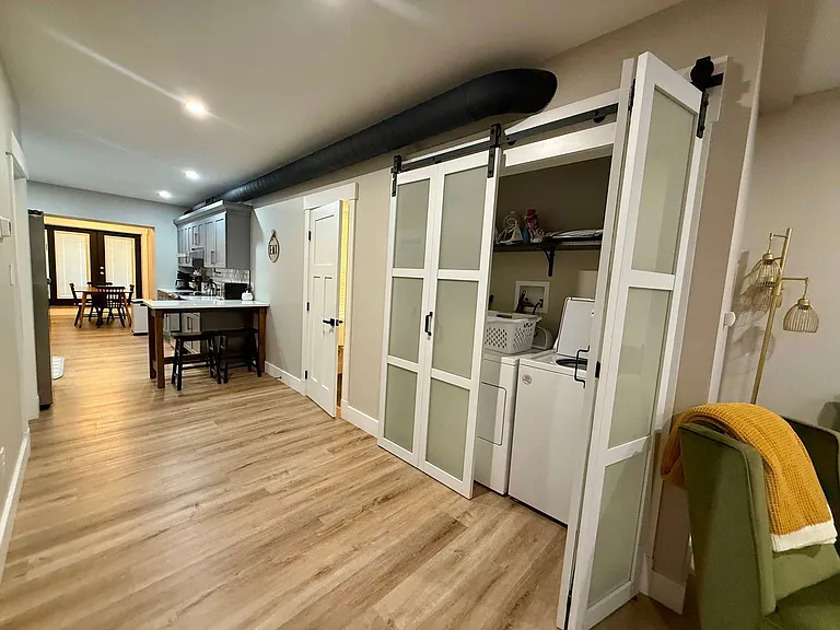 521 Locust St — Photo 8