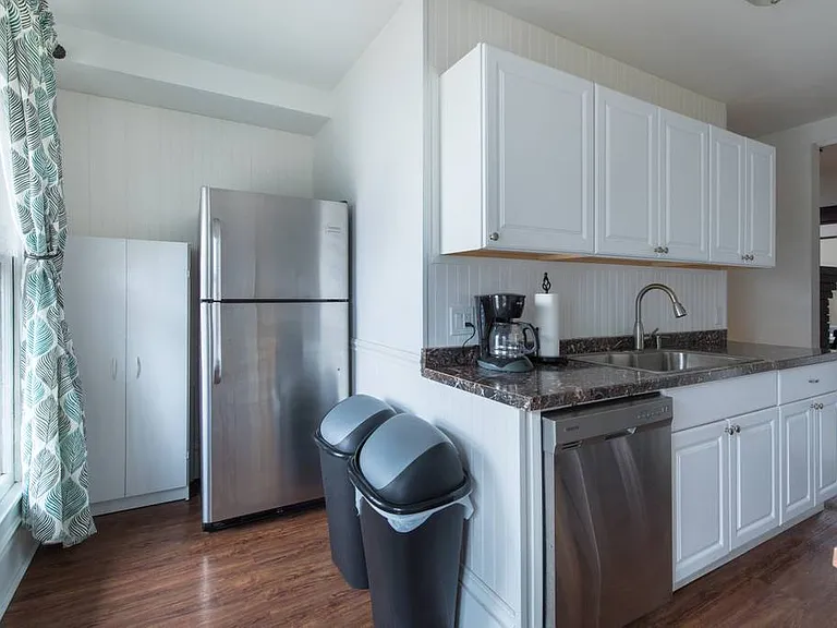 2213 Aldrich Ave S #1 — Photo 12