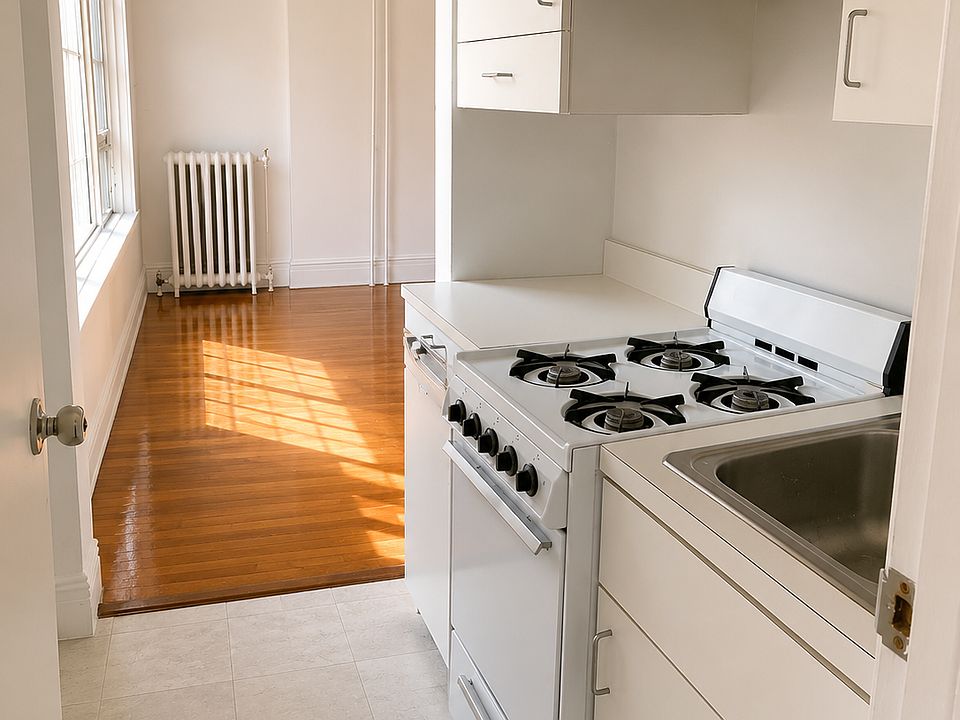2nd image of 255 W 91st St APT 2B