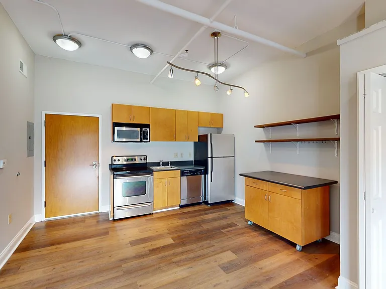 715 N Church St #212 — Photo 8
