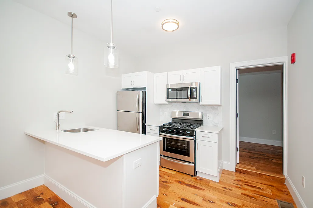 Building Photo - 205 Marion St #1