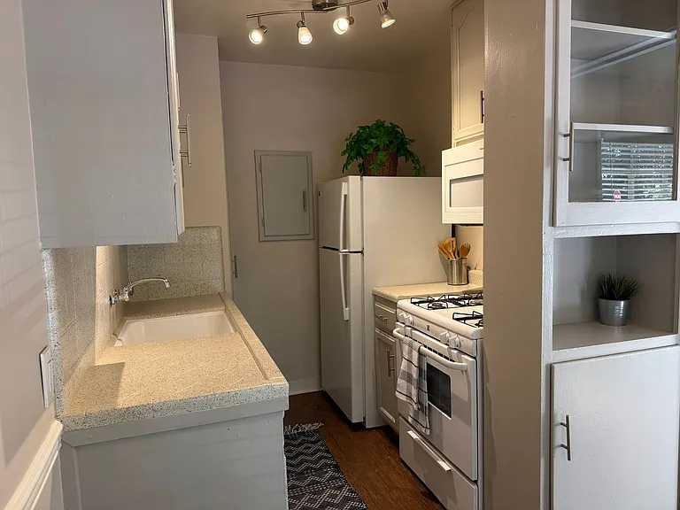Siesta Crestwood — Photo 31
