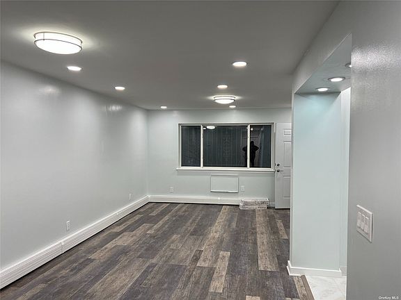 3rd image of 112-63 Bedell St Floor 1