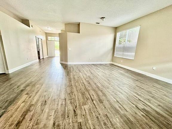 4th image of 1182 AVIARY Road