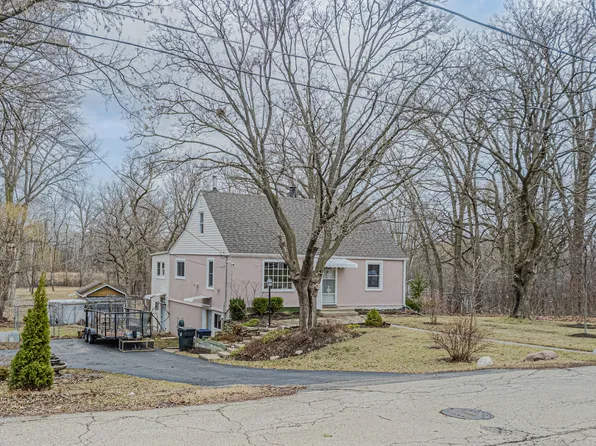 2212 Ravine Dr, Zion, IL 60099