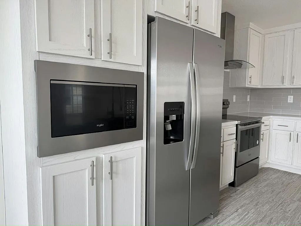 3 bed, 2.0 bath, 1460 sqft, $1,795 — Photo 2