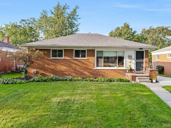 21537 Share St, Saint Clair Shores, MI 48082