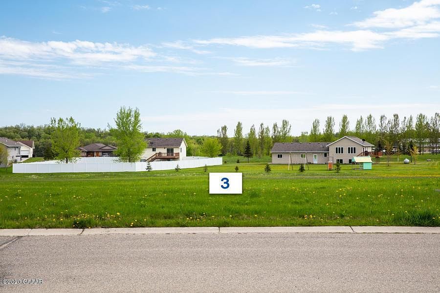1st image of 410 6th St E Lot 3