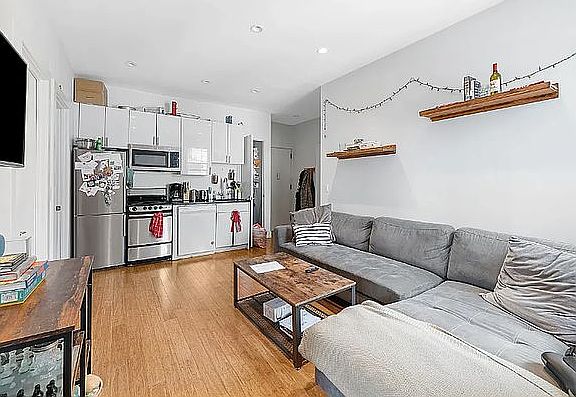 2nd image of 201 Allen St #5D