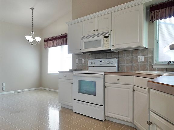 2nd image of 3509 Aspen Place