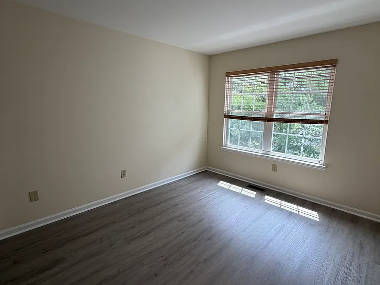604 Knollwood Ct #604 — Photo 13