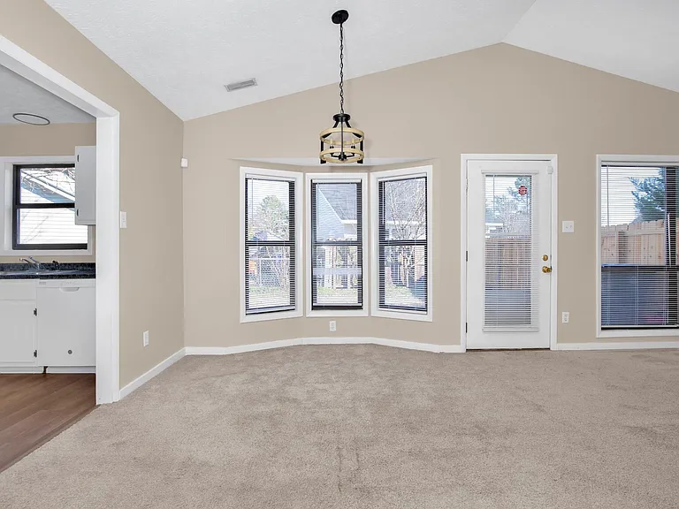 7006 Candlewood Dr — Photo 6