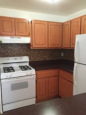 1st image of 351 N Broadway APT 3B