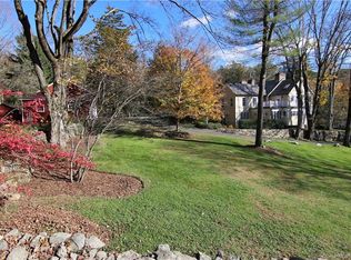 76 Mill Rd, Stamford, CT 06903