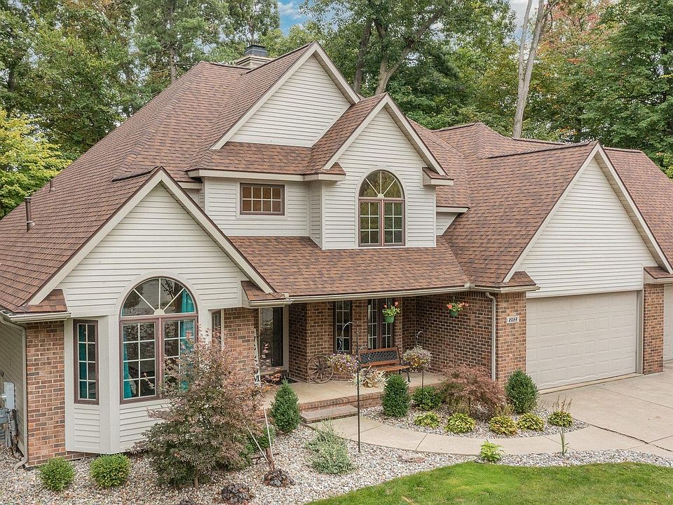 1st image of 2022 Manchester Dr