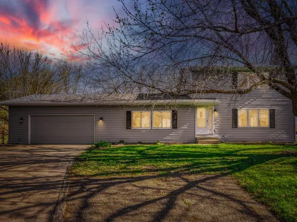 14050 37th Ave N, Plymouth, MN 55447